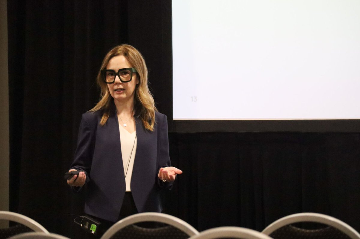 RetailCouncil's tweet photo. More concurrent sessions underway at #RCCSTORE24!
⚡ @FLOevchargingCA & @leger360 are diving deeper into consumer #EV charging expectations
💡 @Microsoft & @thinkmax on how Microsoft is unlocking the power of #AI for #retail with game-changing innovations https://t.co/N5SK9cv7y0