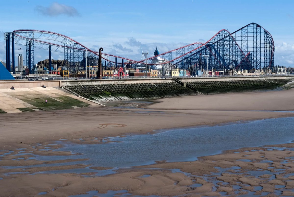 Can’t believe that none of @Pleasure_Beach @GranadaReports or @BBCNWT never posted about or even mentioned the fact its #TheBigOne at #BlackpoolPleasureBeach or #PleasureBeachResort’s 30th anniversary today. It’s iconic and part of #Blackpool and deserves better #BigOne 🎢🗼