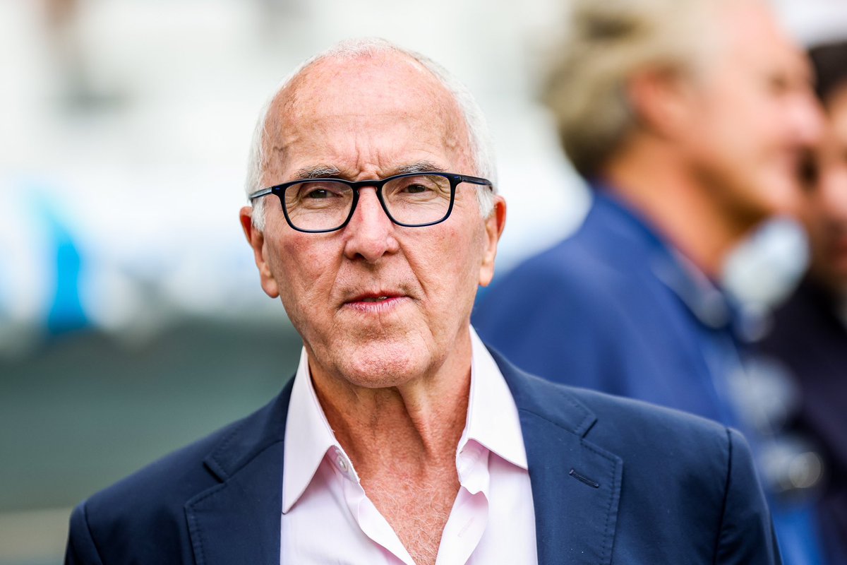 🚨 Frank McCourt : « La question de la vente de l’OM devient absurde. J’y réponds depuis 8 ans. 𝗟𝗲 𝗰𝗹𝘂𝗯 𝗻’𝗲𝘀𝘁 𝗽𝗮𝘀 𝗮̀ 𝘃𝗲𝗻𝗱𝗿𝗲. 𝗝’𝗮𝗶𝗺𝗲 𝗹’𝗢𝗠. Nous démarrons cet été un nouveau projet à long terme avec Pablo Longoria aux commandes ! 💙🤍 » (@lejdd)