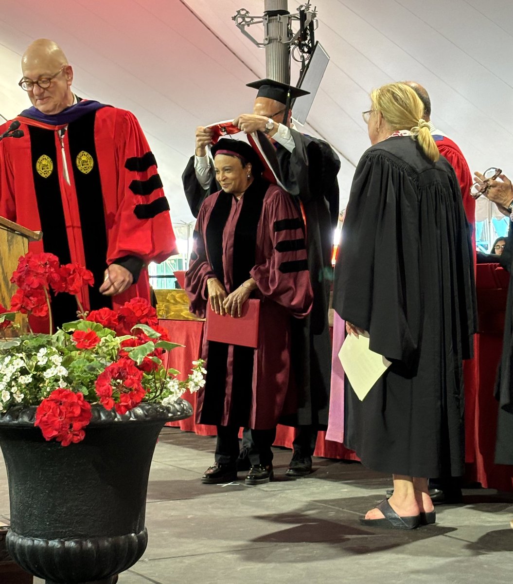 LibnOfCongress's tweet photo. I was so honored to receive an honorary degree of Doctor of Humane Letters from @bardcollege. To the class of 2024, fuel your motivation and provide inspiration for a hopeful future. 
Seize life, use your power and make your own history. https://t.co/QMBlpOLQDv