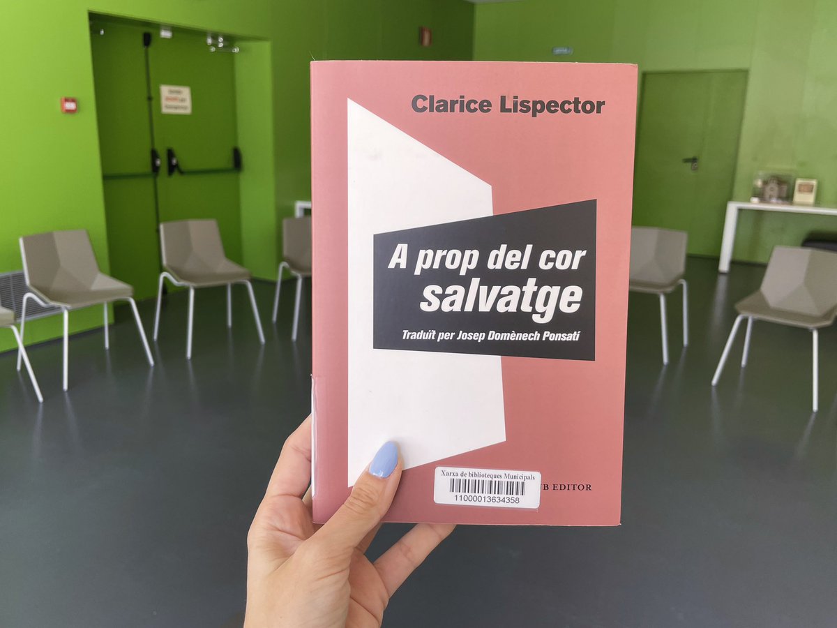 Segona sessió del club de lectura de dones escriptores amb 'A prop del cor salvatge' de Clarice Lispector 🫀✨

#bibliotequesxbm #bibliotequescat #claricelispector #clubdelectura #quèfemalesbiblios