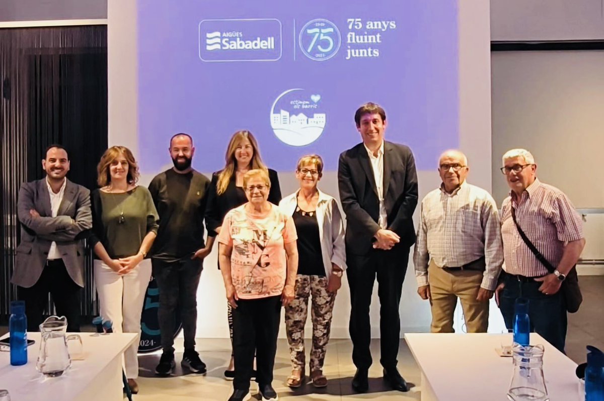 Nova trobada veïnal, en aquest cas amb les AAVV del #Districte7 de #Sabadell: #torreromeu i <a href="/AVPoblenou/">Associació de Veïns Poblenou de La Salut</a>. Hem rendit comptes de la nostra activitat i hem escoltat les seves inquietuds. Gràcies, també, a la regidora <a href="/soniasada/">Sònia Sada</a> per acompanyar-nos!

#implicats