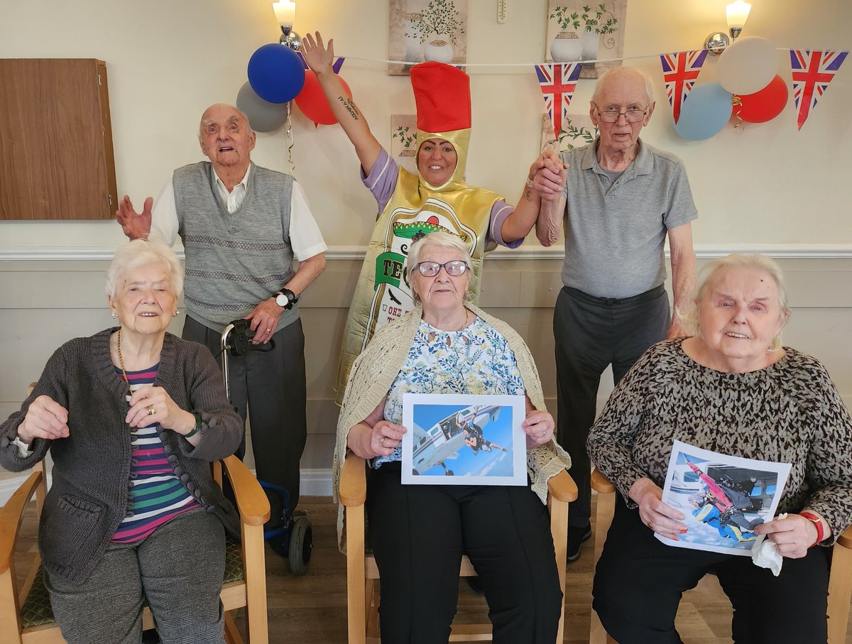 Our friends at The Star have featured Deangate 's activities coordinator Rachael  &amp; her forthcoming skydive to raise money for the home's residents fund. Click here for the fab story
tinyurl.com/2rm4zbfw
hillcare.net #'YoureInCaringHands