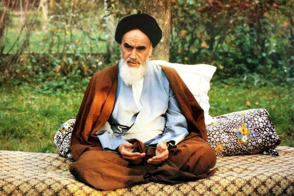 abolfazll8693's tweet photo. اهل مجاهدت فی سبیل الله بود؛ در راه خدا اهل مجاهدت بود و همه ی مردم دوست دارش بودند🌹🤍
و آن...
امام خمینی(ره) بود که همه ی اینها ویژگی آن بود و همه آرزوی دیدنش را داشتند... و دارند🥲🕊️

#امام_وعده_های_صادق 
 #ناامیدی_ممنوع https://t.co/qfIillyIiN