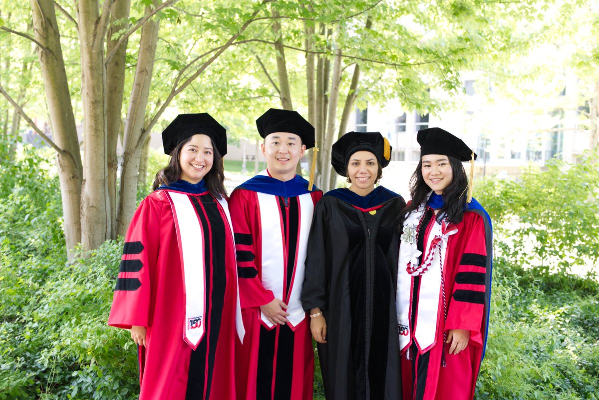 Thrilled to hood my first 3 PhD students! Our lab thrived on their dedication and pioneering spirit, from building metal printers to mastering synchrotron experiments and TEM. Bittersweet to see them go, but excited for their future impact on the world.
#Graduation #ProudAdvisor