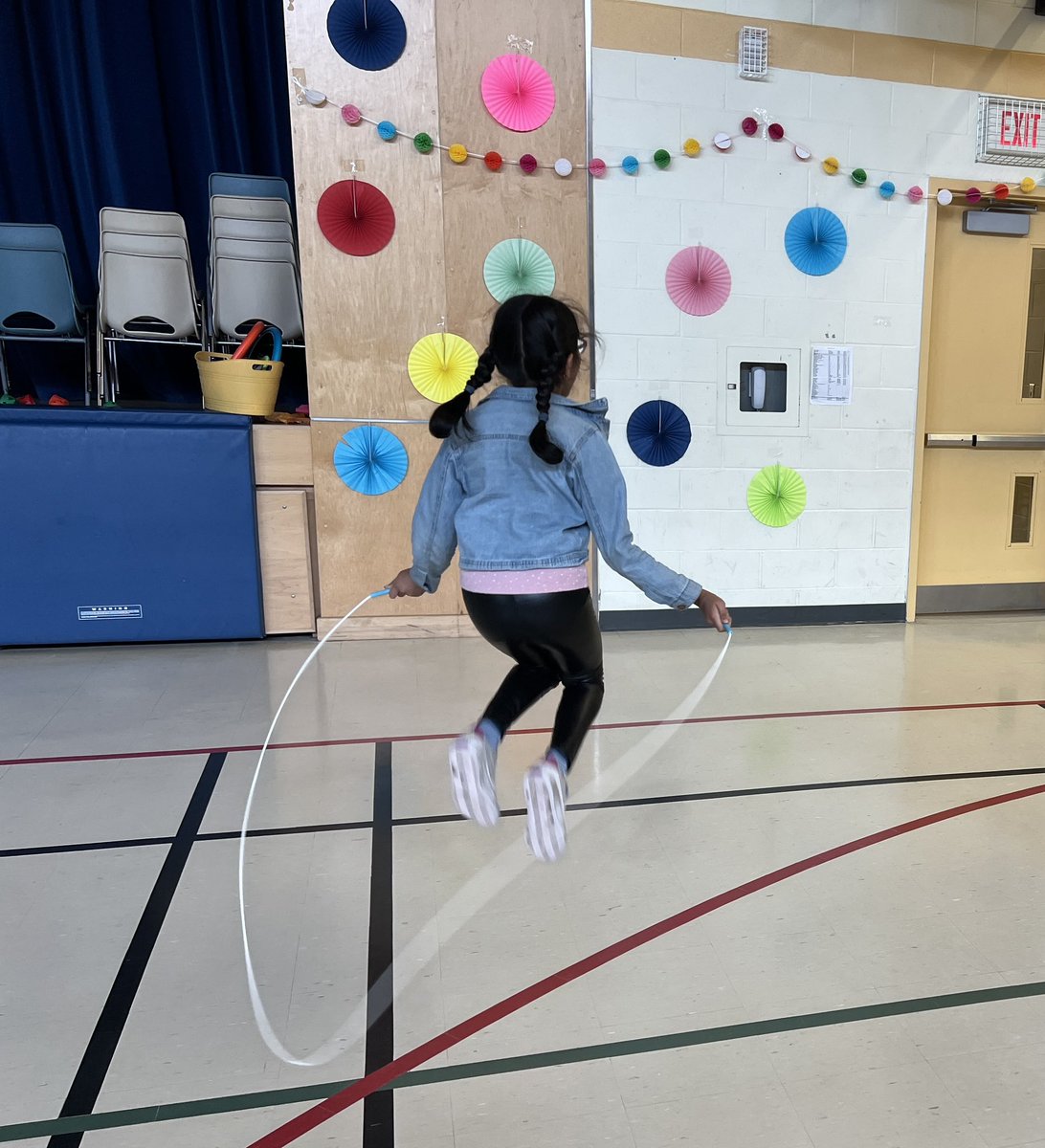 MrsSmithPE tweet picture