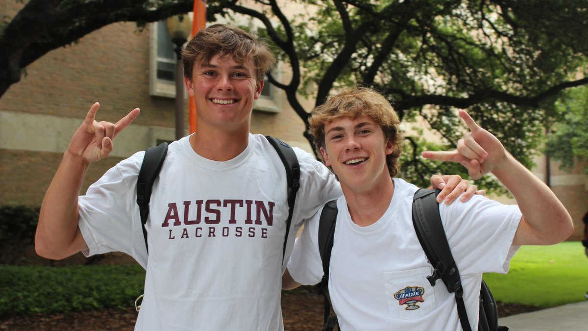 Welcome to all the new students & families here for @UTorientation!

Find out how our team is helping them get into a #LonghornStateofMind so they can start #LivingTheLonghornLife this fall: bit.ly/EnteringaLongh…

#YouAreHere #YouDoYou #YouChangeTheWorld