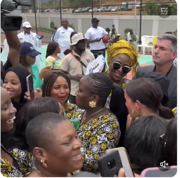 Post you favorite moment from Harry and Meghan’s Nigerian Tour! Here’s mine!