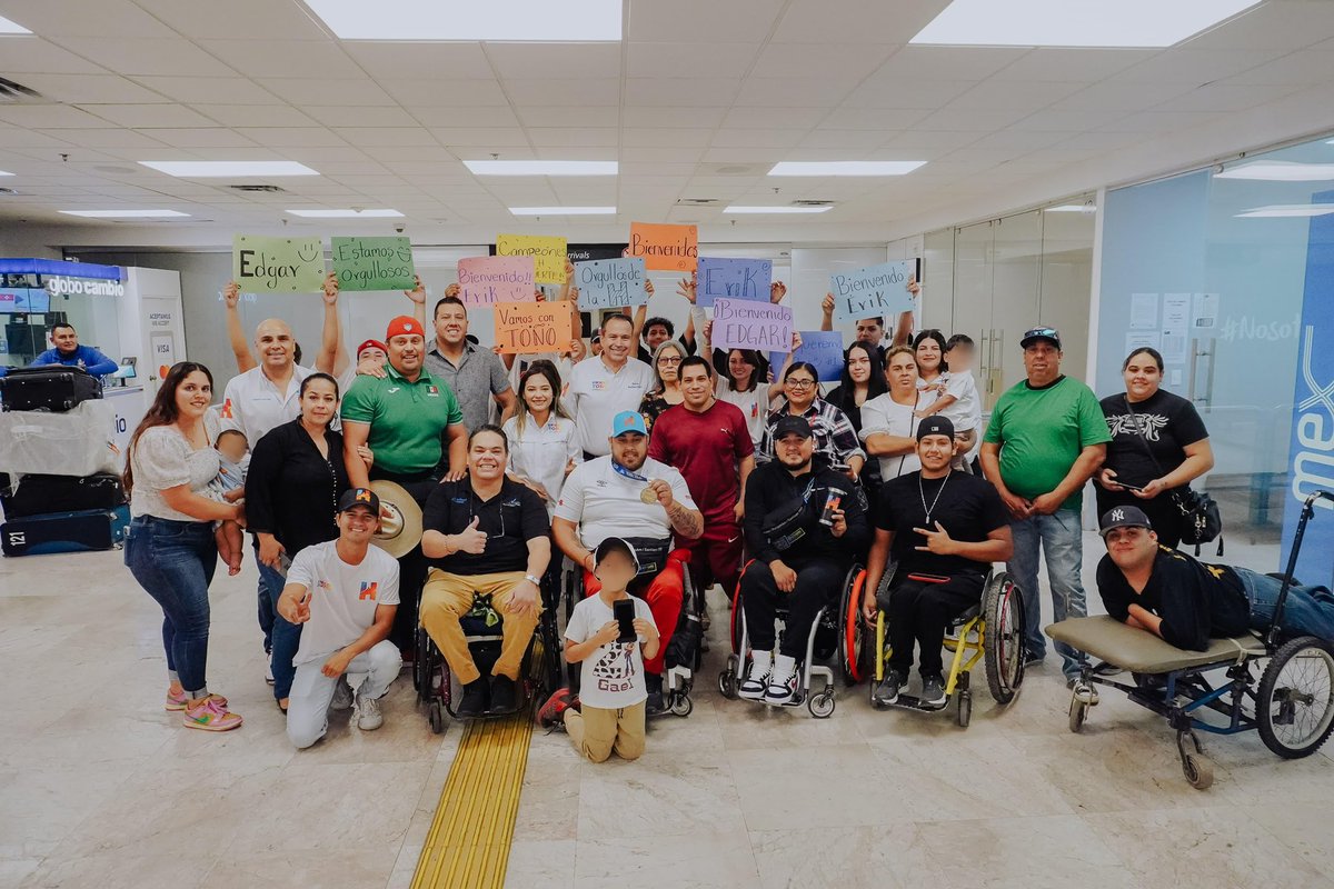 ¡Bienvenido a casa campeón!🥇🙌🏻
Recibimos felices y orgullosos al atleta paralímpico en lanzamiento de jabalina Edgar Ulises Fuentes. 

Edgar ganó el oro en el Campeonato Mundial de para atletismo en Kobe, Japón, garantizando un lugar en los Juegos Paralímpicos en París 2024.