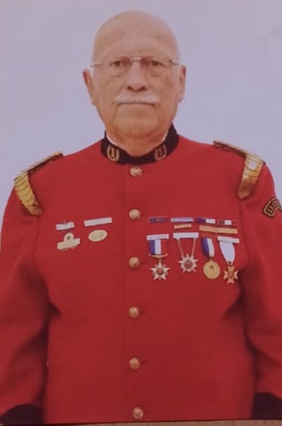 [PARTIDA DE UN COFRADE] Con profundo dolor comunicamos a nuestros vecinos y cercanos que ha partido uno de nuestros camaradas. Con más de 35 años de servicio se ha recogido al Cuartel Celestial el Miembro Honorario del Cuerpo Riency Mansilla Montaña (QEPD).🚒🚒🚒