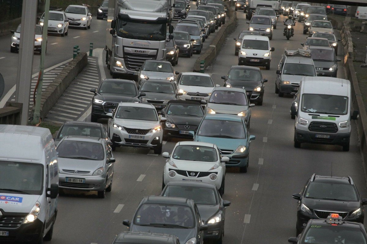 Paris, ville la plus embouteillée du monde au cours des quatre dernières semaines ➡️ l.leparisien.fr/NeJX