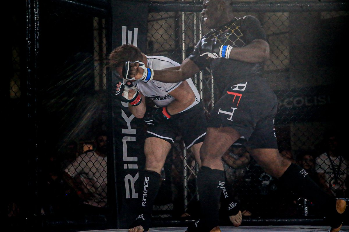 Guerman Andreev x Hamed Binate

Combat amateur 3x3min

Vainqueur Hamed Binate par décision 

✅ WARRIORS NIKAIA MMA
🇫🇷 Nice, France
📍Salle Leyrit, 06300 Nice 
📆 25 mai 2024