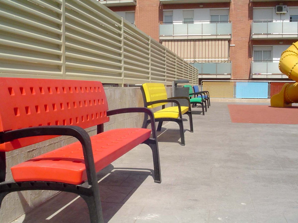 COMOPAPrefabri1's tweet photo. #COMOPArepresentaciones #mobiliariourbano #mobiliario #ecofriendly #fabregas #polietileno #reciclado #sostenible
@grupfabregas @comopa_prefabricados 

https://t.co/OH6tSBGYDG https://t.co/f6FJ05MJId