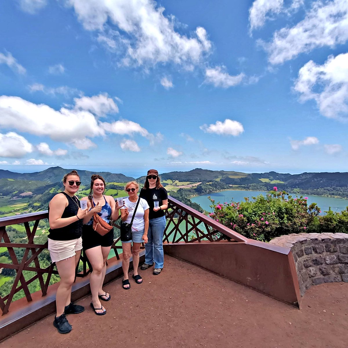 ADTMarkting's tweet photo. 💚Two things we take seriously – views and service.
❤️Duas coisas que levamos muito a sério - vistas e serviço. 

🌐https://t.co/sW1YSkURWi

.
.
.
.
.
.
.
#saomiguelazores #toursazores #toursaçores #picodoferro #azoresairlines  #azoreswhatelse #azoresislands #visitazores https://t.co/91PibnNGbM