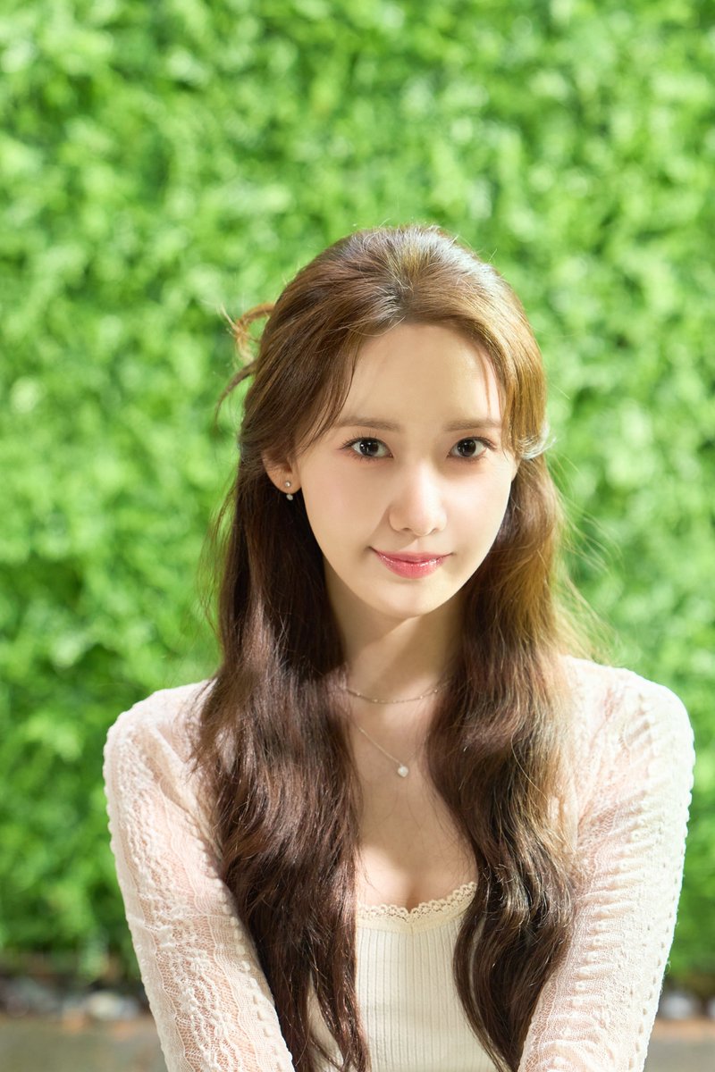 GirlsGeneration's tweet image. LIMYOONA 임윤아 ‘여름밤 (Summer Night)’ Special Clip Image

Special Clip Teaser
🔗 youtu.be/bUwPvoTwdoQ?si…

#임윤아 #LIMYOONA 
#소녀시대 #GirlsGeneration
#여름밤 #Summer_Night #So_Wonderful_Day