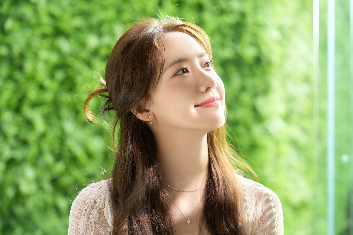 GirlsGeneration's tweet image. LIMYOONA 임윤아 ‘여름밤 (Summer Night)’ Special Clip Image

Special Clip Teaser
🔗 youtu.be/bUwPvoTwdoQ?si…

#임윤아 #LIMYOONA 
#소녀시대 #GirlsGeneration
#여름밤 #Summer_Night #So_Wonderful_Day