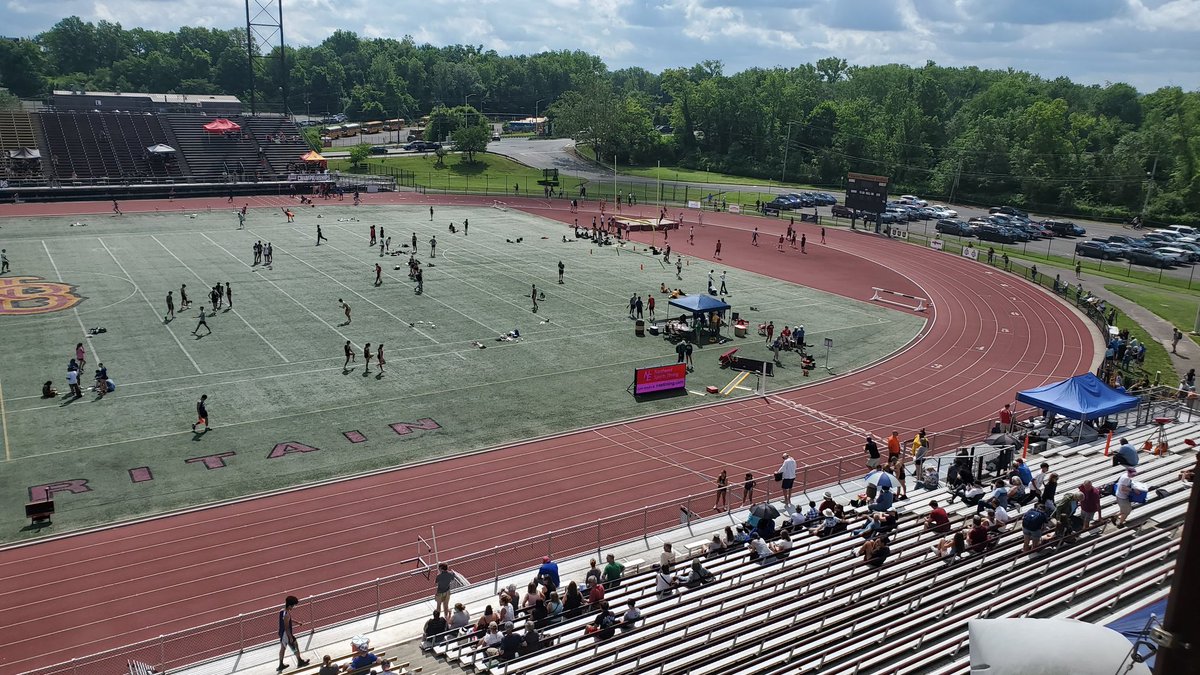 High above Veteran's Memorial Stadium in New Britain for the first day of the @ciacsports Track and Field Championships. @TheRunningAcad and I will be on the mic all week for @NFHSNetwork nfhsnetwork.com/associations/c…