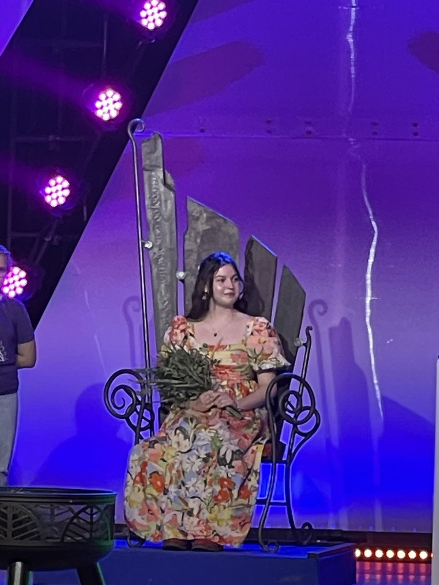 🎉 Llongyfarchiadau enfawr i Alys o fl 12 ar ennill y Fedal Ddrama yn <a href="/EisteddfodUrdd/">Eisteddfod yr Urdd a’r Celfyddydau</a> heddiw 🥇 Huge congratulations to Alys from year 12 on winning the Drama Medal at the #Urdd2024 today #cyfle #joio