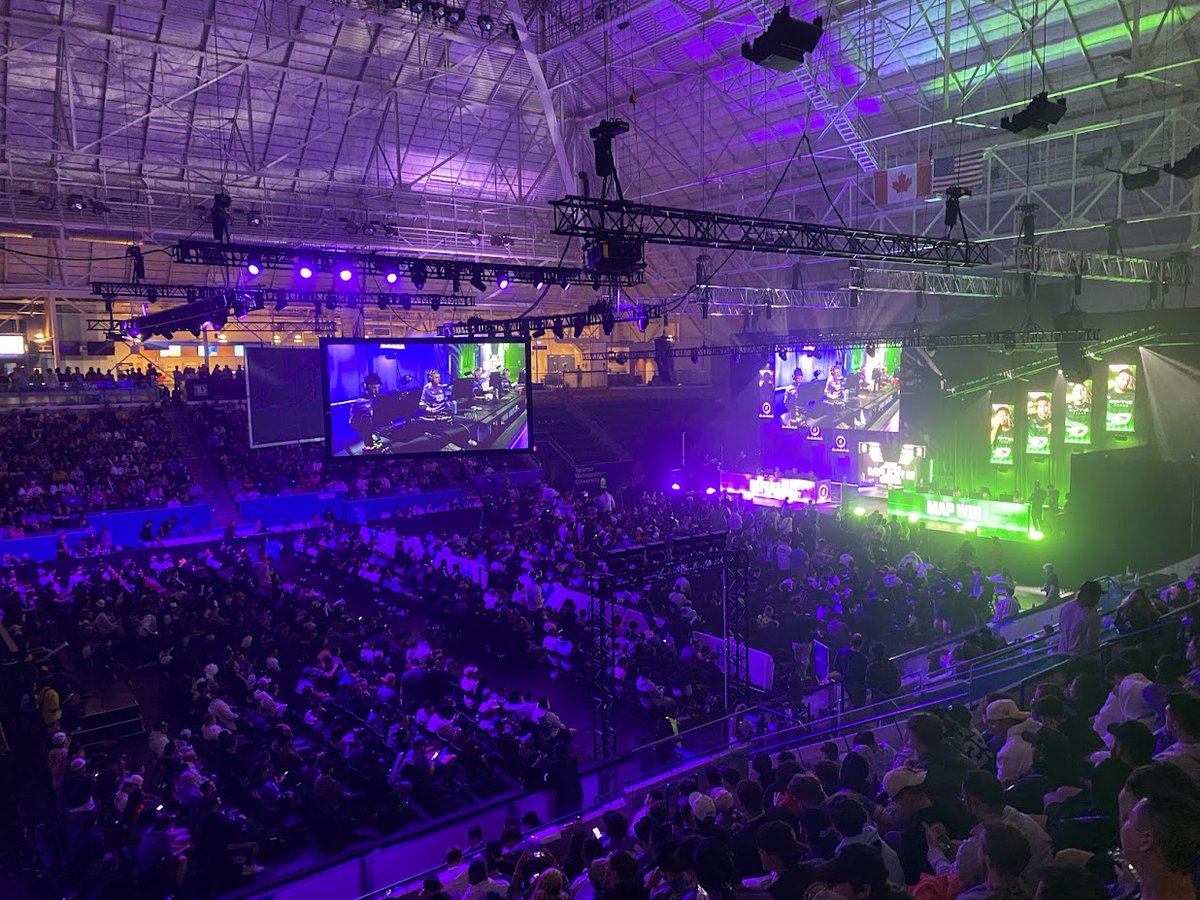 JabShine's tweet photo. Little late but wanted to make a post about my last weekend in Toronto. Getting to go to both GOML and CDL Major 3 on the same weekend was super fun. 
I may not have played great melee, but this was easily one of my favourite visits to Toronto.

Shout outs below⏬ https://t.co/v6QUHzxdks