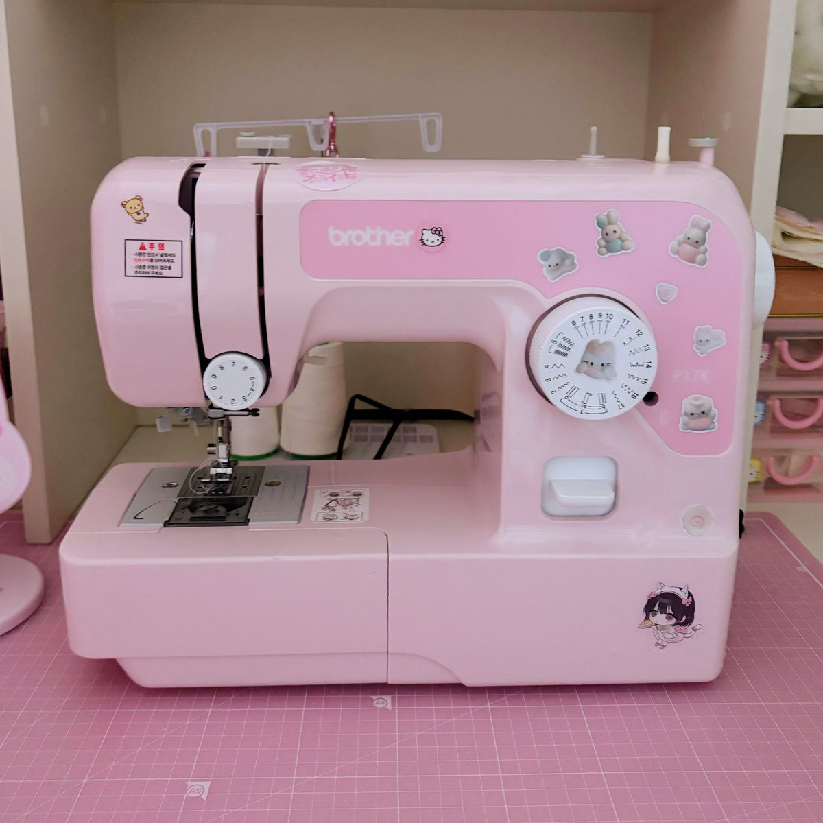 #광고 
나리 🩷 부라더 핑크미싱 공동구매

5월 29일 0시 ~ 6월 2일 23시 59분🎀
기존 가격 389,000
 > 공동구매 가격 249,000 (최저가🩷)
(사은품 : 핑크공구함 + 초보자용패턴3종 + 수강증)
smartstore.naver.com/brotherkr/prod…

저번에 많은 분들이 공구 참여해주시고 좋은 취미로 자리잡은 것 같아서 정말