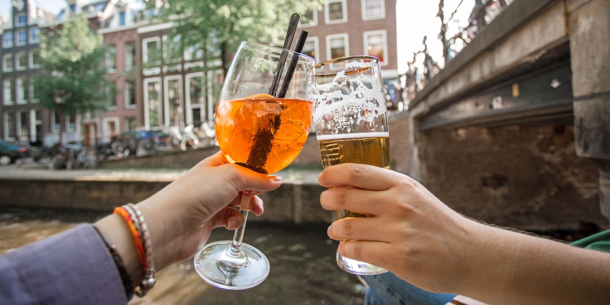 BCMDcloud's tweet photo. De overeenkomsten tussen werken in de horeca en werken in de ICT zijn groter dan je denkt. Een aantal daarvan hebben we voor je opgeschreven.

#Amsterdam #Horeca #ICT #Flexibiliteit #Maatwerk #Piekmomenten

https://t.co/6tHZvQmZgw https://t.co/OTkiz5EXHq