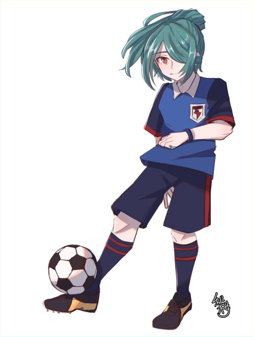 「サッカーボール スポーツウェア」のTwitter画像/イラスト(新着)