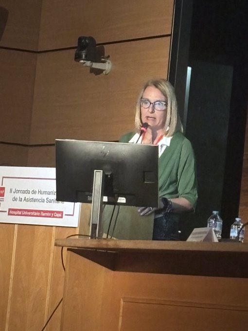 Maria Segura (@mseguraperez) on Twitter photo Profesionales como Agentes de Humanización y Liderazgo Humanizado #IIJHUMANIZAccion <a href="/MontePerdido31/">Helen Spanish</a> presenta la comunicación “Escenas humanas de un hospital a través del objetivo de una cámara fotográfica”. CCPyH, Grupo de Comunicacion #HospitaldeLaPrincesa Profesionales como Agentes de Humanización y Liderazgo Humanizado #IIJHUMANIZAccion <a href="/MontePerdido31/">Helen Spanish</a> presenta la comunicación “Escenas humanas de un hospital a través del objetivo de una cámara fotográfica”. CCPyH, Grupo de Comunicacion #HospitaldeLaPrincesa