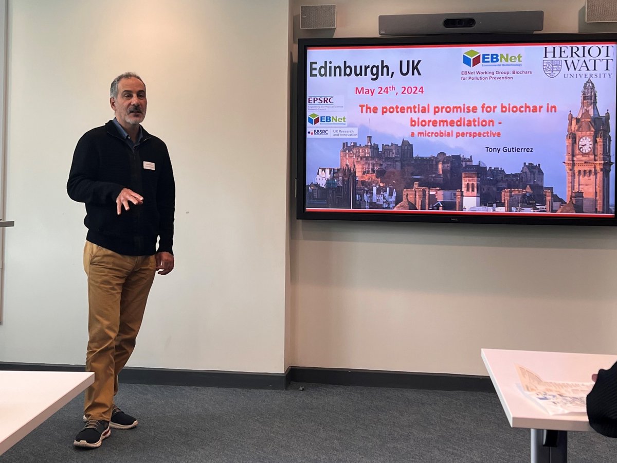 Mez_theEngineer's tweet photo. The @EBNetUK #biochar working group had a wonderful time on Friday touring labs @HeriotWatt_EPS @LyellCentre, listening to member talks, brainstorming animation ideas, and #networking. Thanks to Tony Gutierrez and all of our speakers and attendees for making this event special! https://t.co/xhQDogO0hm
