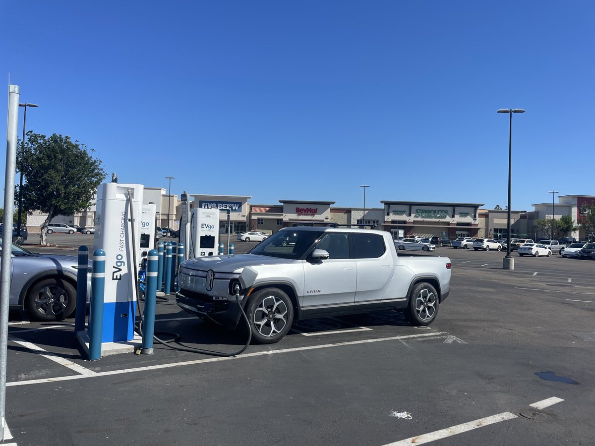 A 10 day Turo rental with this ⁦@Rivian⁩ R1T sold me last summer! 

The brand fits my lifestyle of waterskiing, outdoor recreation, camping, trail running, and can take me to my favorite places in the world, which is far after the road ends.