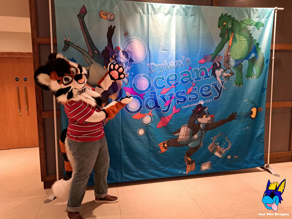 Ginger the Tiger went to ConFuzzled 2024! This year's theme is Dylan's Ocean Odyssey! I'm back home but wow, it was an absolutely AMAZING convention and I had a lovely experience!! My mental health has never been this good at any con before and I'm really proud of myself 🧡🖤