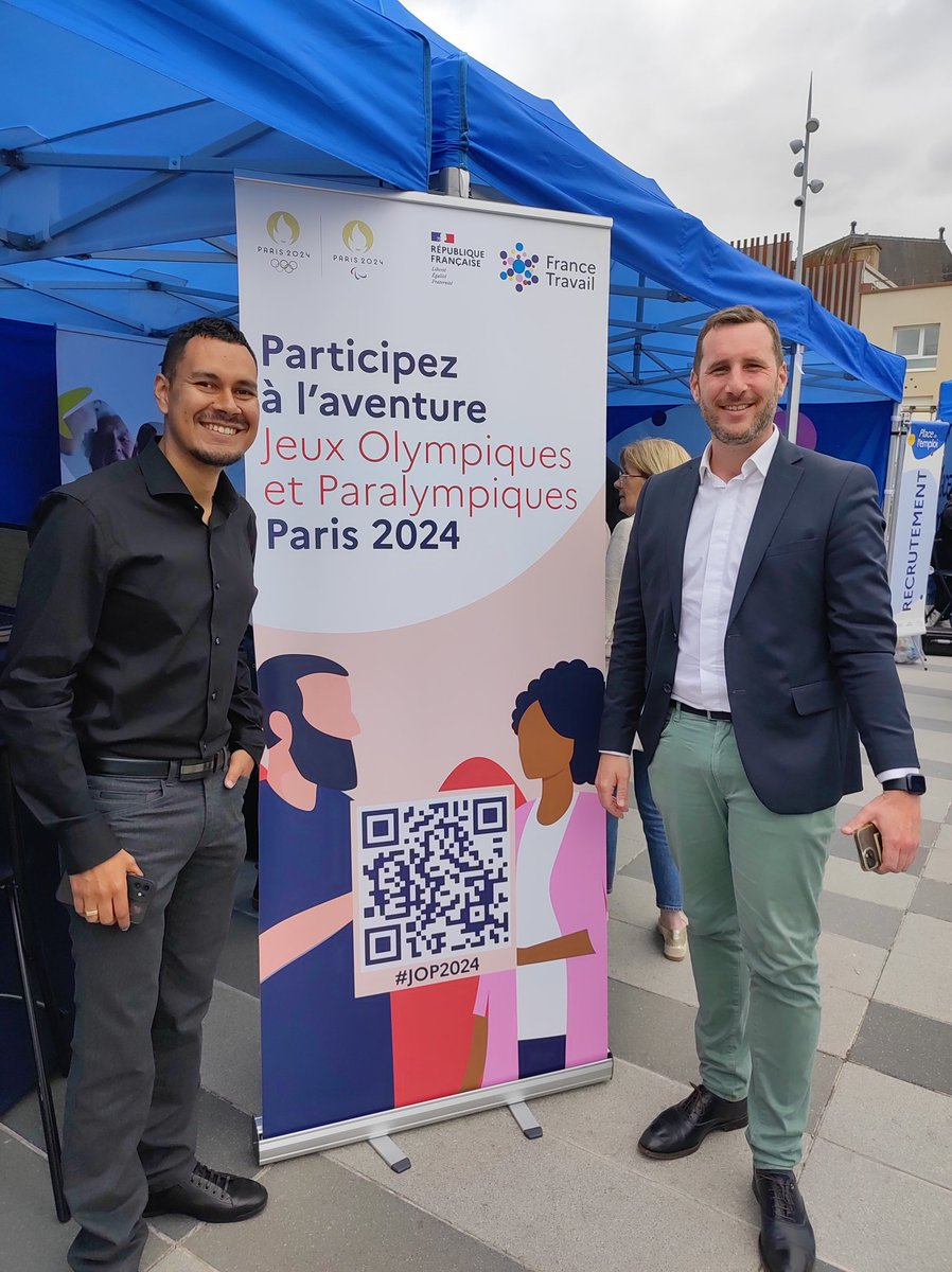 Les Jeux recrutent aussi lors de la Place de l'emploi à @VilledeVierzon avec <a href="/FTravail_CVL/">France Travail Centre-Val de Loire</a> Vierzon pour les recrutements en sécurité au #JO2024 Châteauroux 😉 Plusieurs contacts pris avec de nouveaux profils potentiels 👍