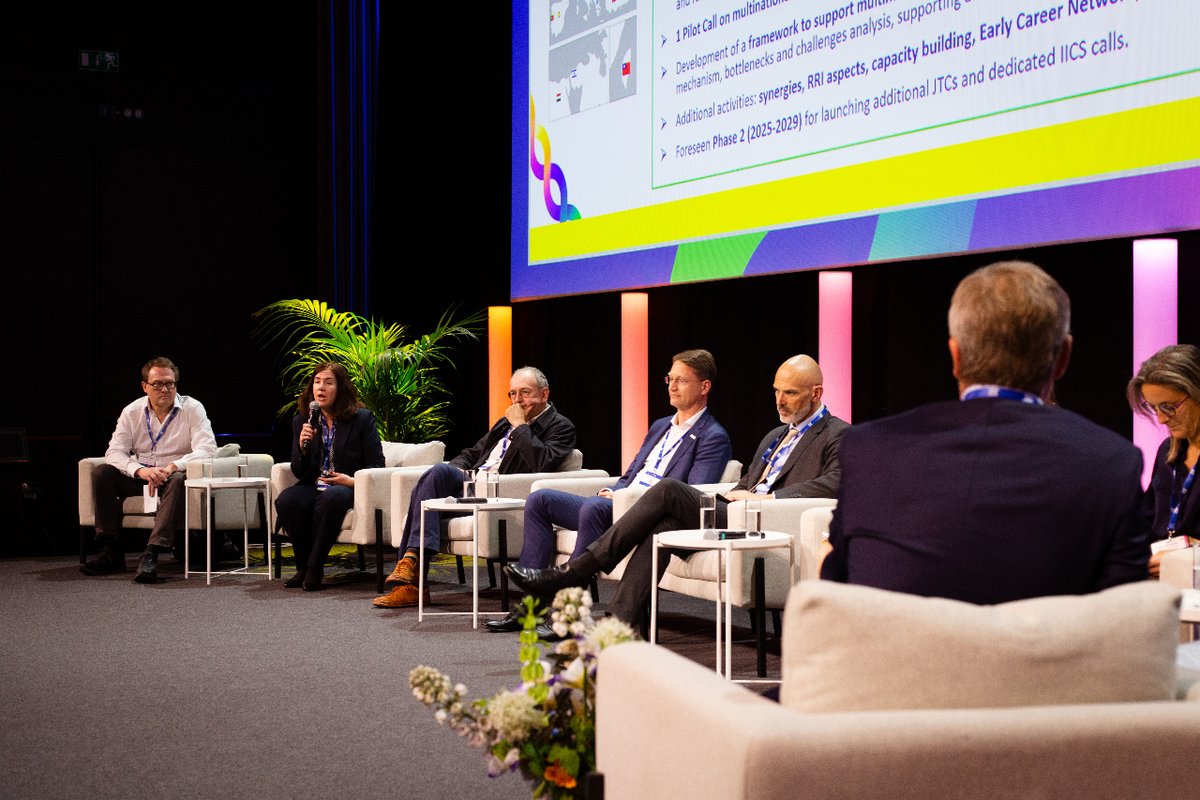 ERA4Health coordinator Cristina Nieto Garcia represented the Partnership during the panel discussion in the high-level EC Belgian presidency conference “The convergence of technologies enabling R&I for the healthcare of the future” in Brussels today
@EU_HaDEA @EU2024BE