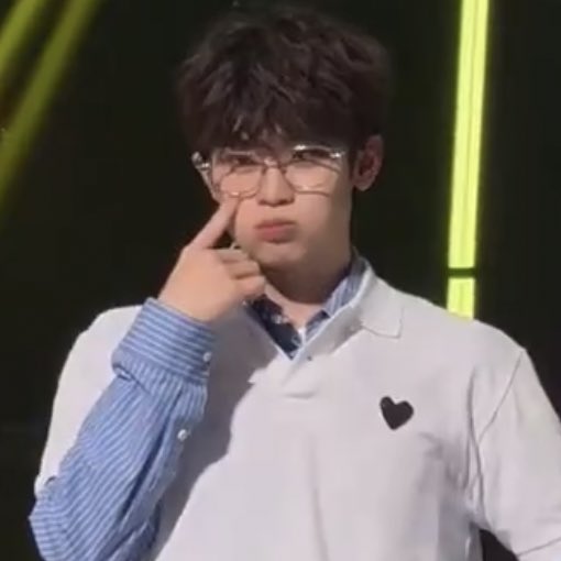 singerppuppy's tweet photo. SOOO CUTEEEE AHHHHH https://t.co/U0485tFrvh