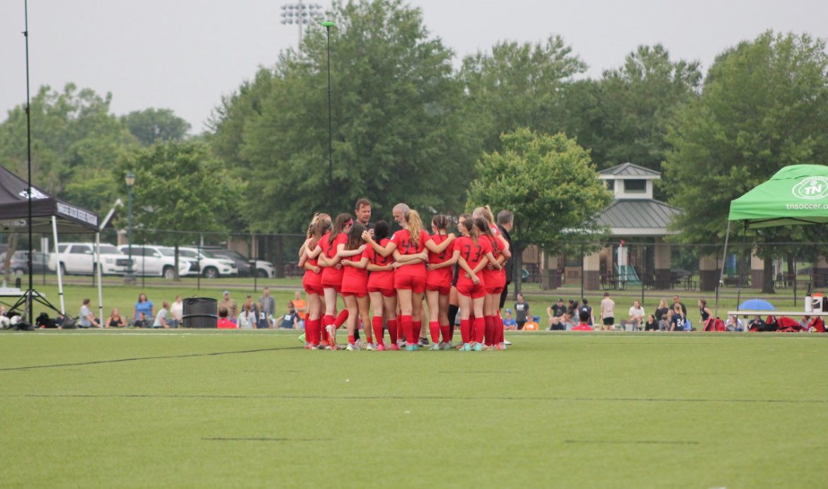 EllaMorton08's tweet photo. 🏆‼️STATE CHAMPS‼️🏆
We won our finals 3-0 this weekend.
Thankful to be named to the All Tournament Team! Next up: Nationals!!
@TennesseeSoccer @usyscups @ImYouthSoccer @SoccerMomInt @ImCollegeSoccer https://t.co/QW545y1feP