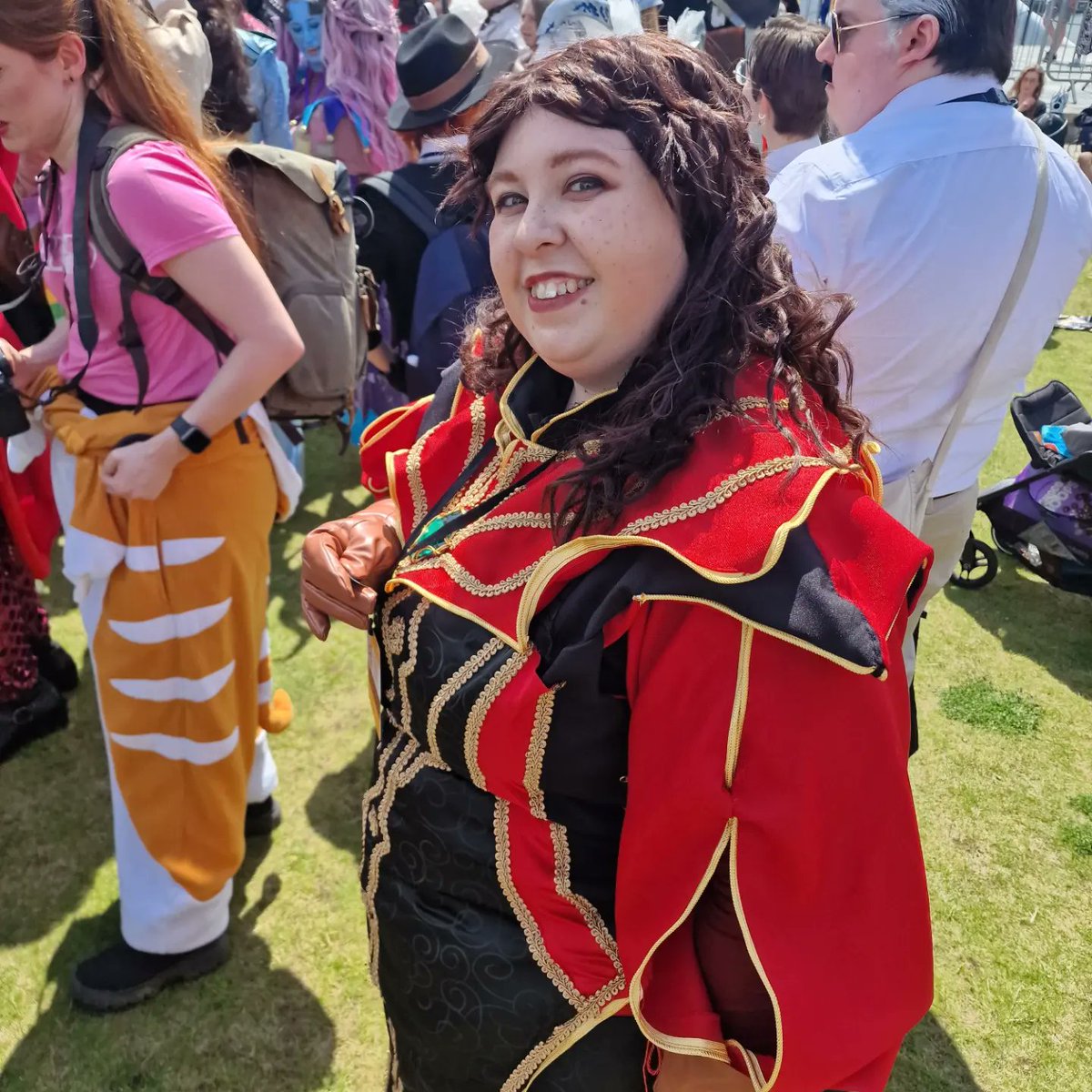 First time cosplaying from Baldur's Gate 3, my new favourites! Korilla and Hope, two sides of the same (soul) coin... #MCMComicCon #BG3 #baldursgate3 #Korilla #Hope <a href="/larianstudios/">Larian Studios</a> <a href="/MCMComicCon/">MCM Comic Con</a>