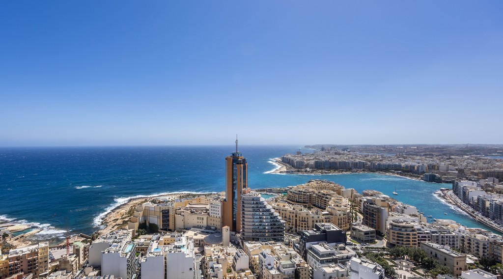 #TravelTuesday | Today we are heading to Malta, to let you experience a gorgeous contemporary residence located on the 28th level of Mercury Tower.  Contact us: l8r.it/ILke

@maltasothebysrealty

#SothebysRealty #LuxuryRealEstate #LuxuryHome #NothingCompares