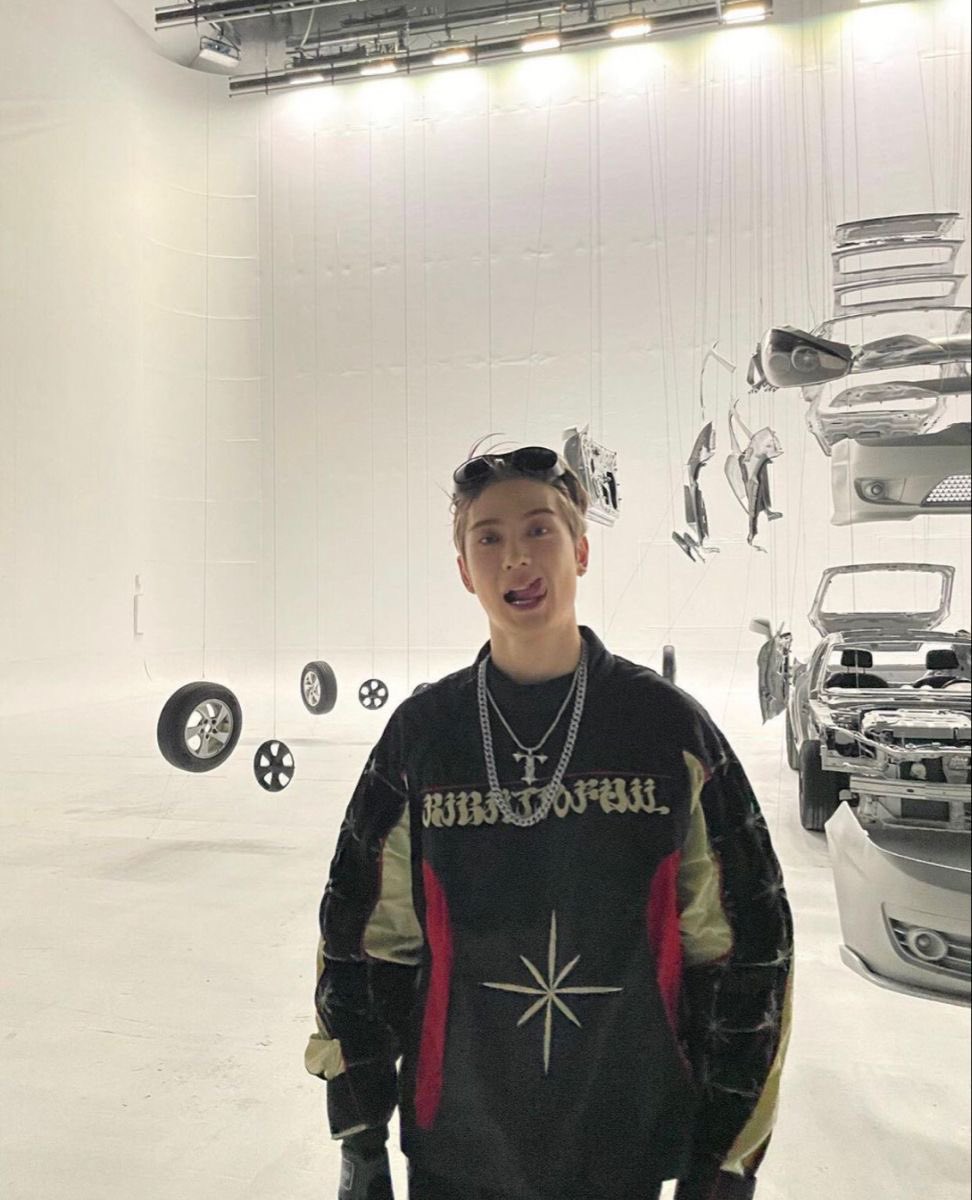 yourjeongcaron's tweet photo. คนหล่อที่รู้ว่าตัวเองหล่อ https://t.co/xg6ind6Pbl