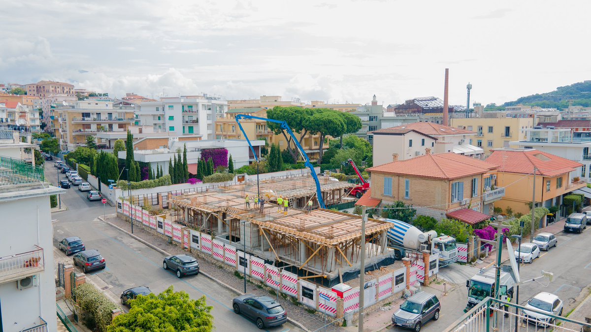 ceceremanag's tweet photo. Il getto della soletta sul cantiere Nunziare di Gaeta segna la nascita del calpestio del primo piano.
Nei prossimi mesi la struttura continuerà a salire e il progetto diventerà sempre più visibile. https://t.co/4fZDFlsqFD https://t.co/PLir867Gjc