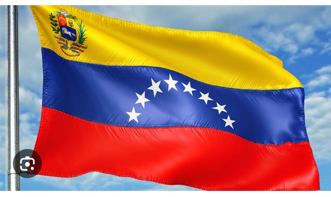 nelson22091985's tweet photo. @Jorgmed2011 @SKtira24 Cuando le agregues la 8va estrella perteneciente a nuestra  Guayana Esequiba a la bandera  hablamos... https://t.co/M5QEMYNiIp