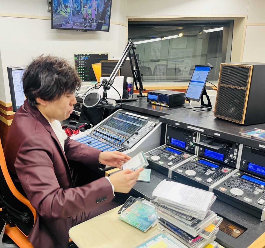 ErikaMatsuo's tweet photo. 今宵も @djohnishi DJ 大西貴文さんの番組で #MondayMichiru さんが「エリカに曲かきたい😭」とアルバムに書き下ろしてくださったIf you believe をOA頂きました!
有難うございます!ただいま拝聴させていただいています🎵NITEリスナー様今年の春もライブにきてくださり有難う御座いました🩵✨ https://t.co/3WpitkuFdt