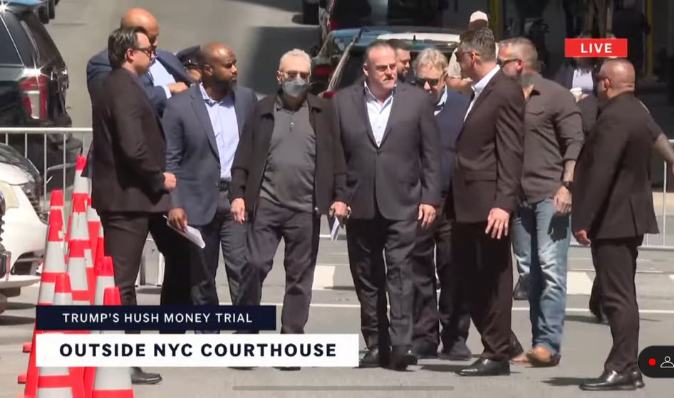 Unhinged De Niro shows up to speak outside the courthouse where Trumps trial is. 

Why do these pricks think anyone cares about their TDS, Hollywood elitist opinions?