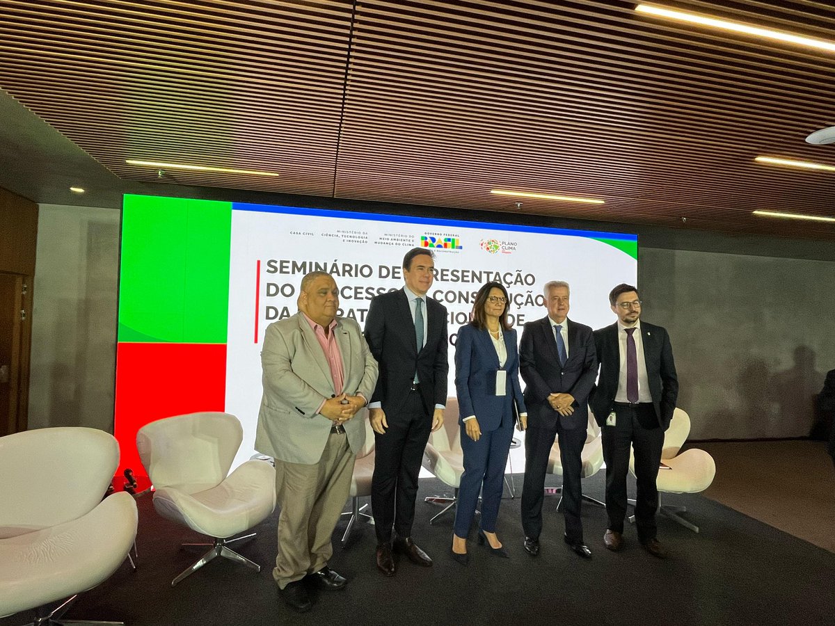 AGORA | O secretário de Economia Verde do #MDIC, Rodrigo Rollemberg, participa do seminário “Apresentação do Processo de Construção da Estratégia Nacional de Mitigação 2024-2035”, organizado pela @casacivilbr, @gov_mcti e @mmeioambiente.⤵️🧵