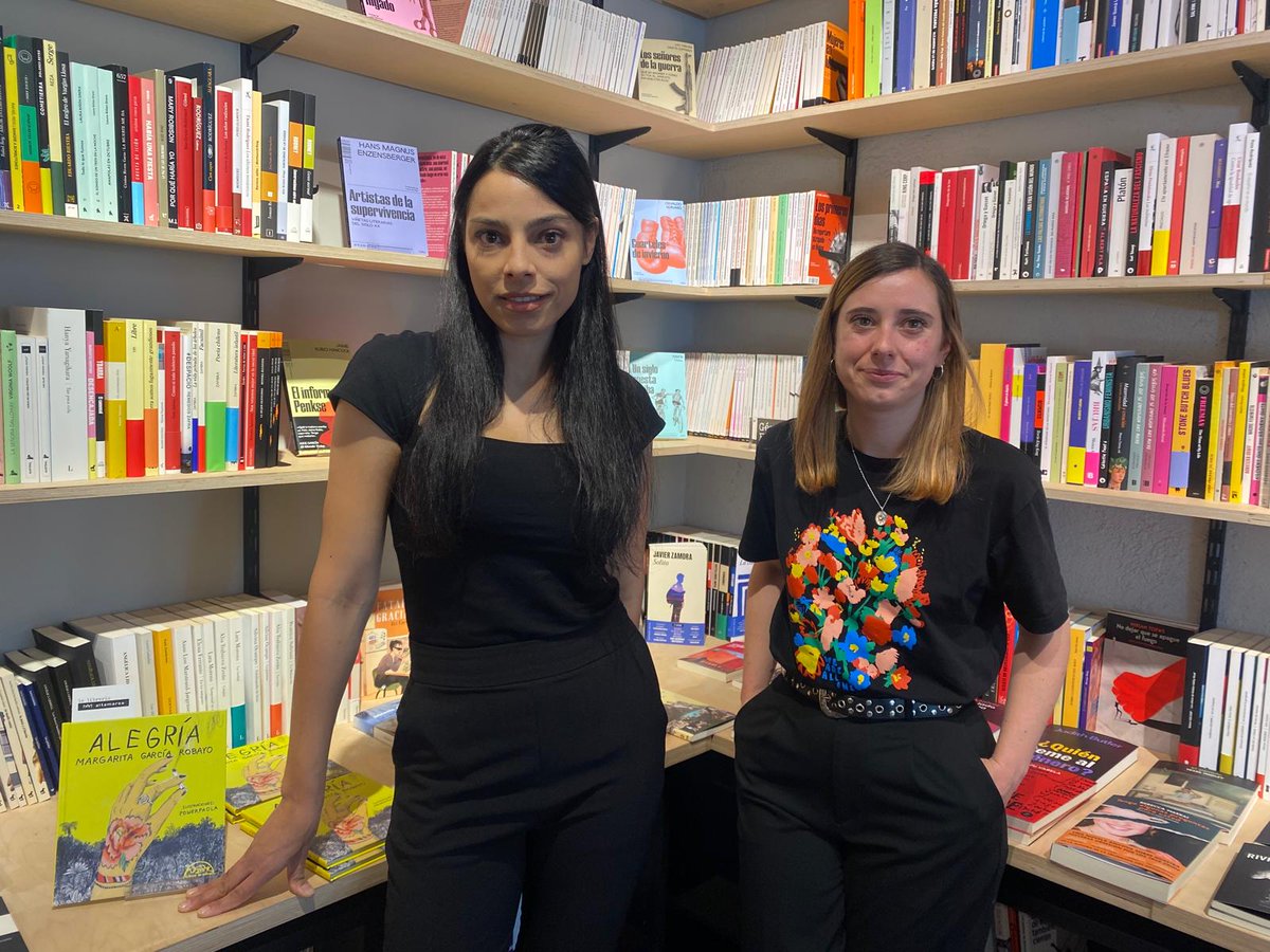 Editorial Páginas de Espuma tweet media