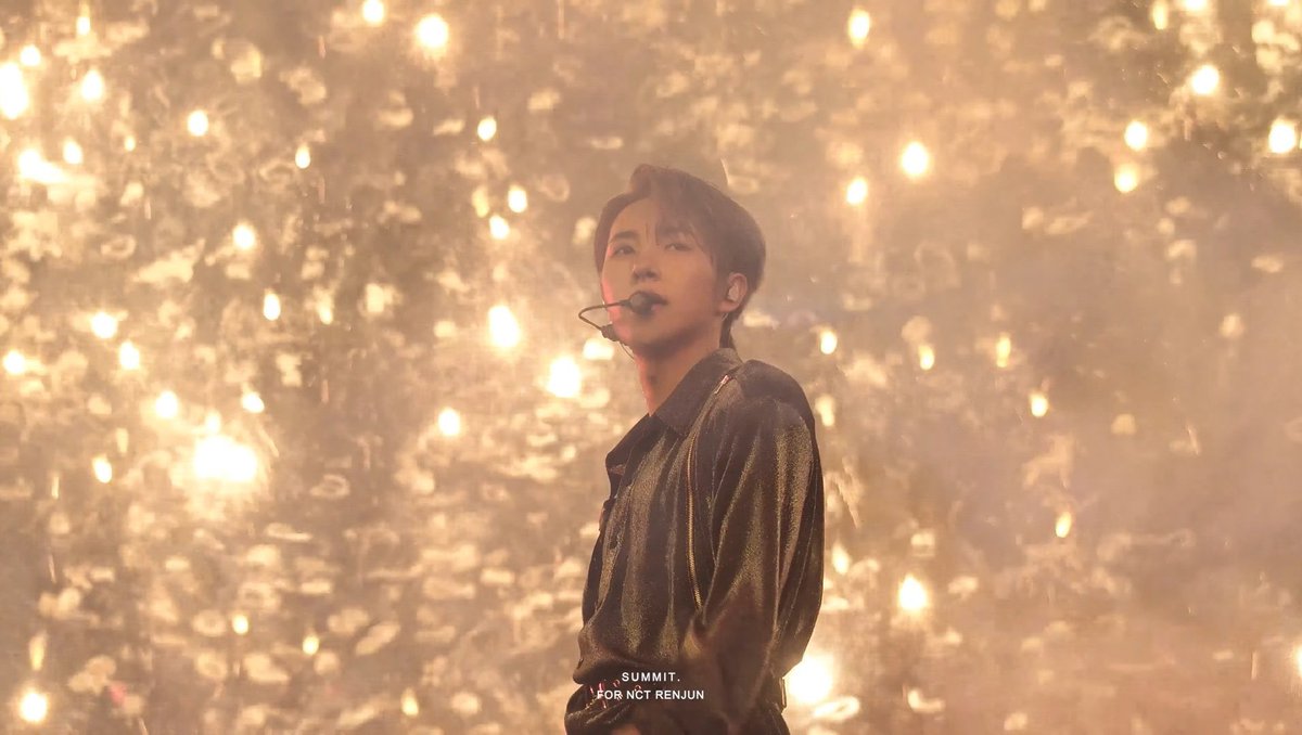 thearieses's tweet photo. the one who lights up the world… my little star who shines the brightest 🌟 https://t.co/TdXBJhsbPQ