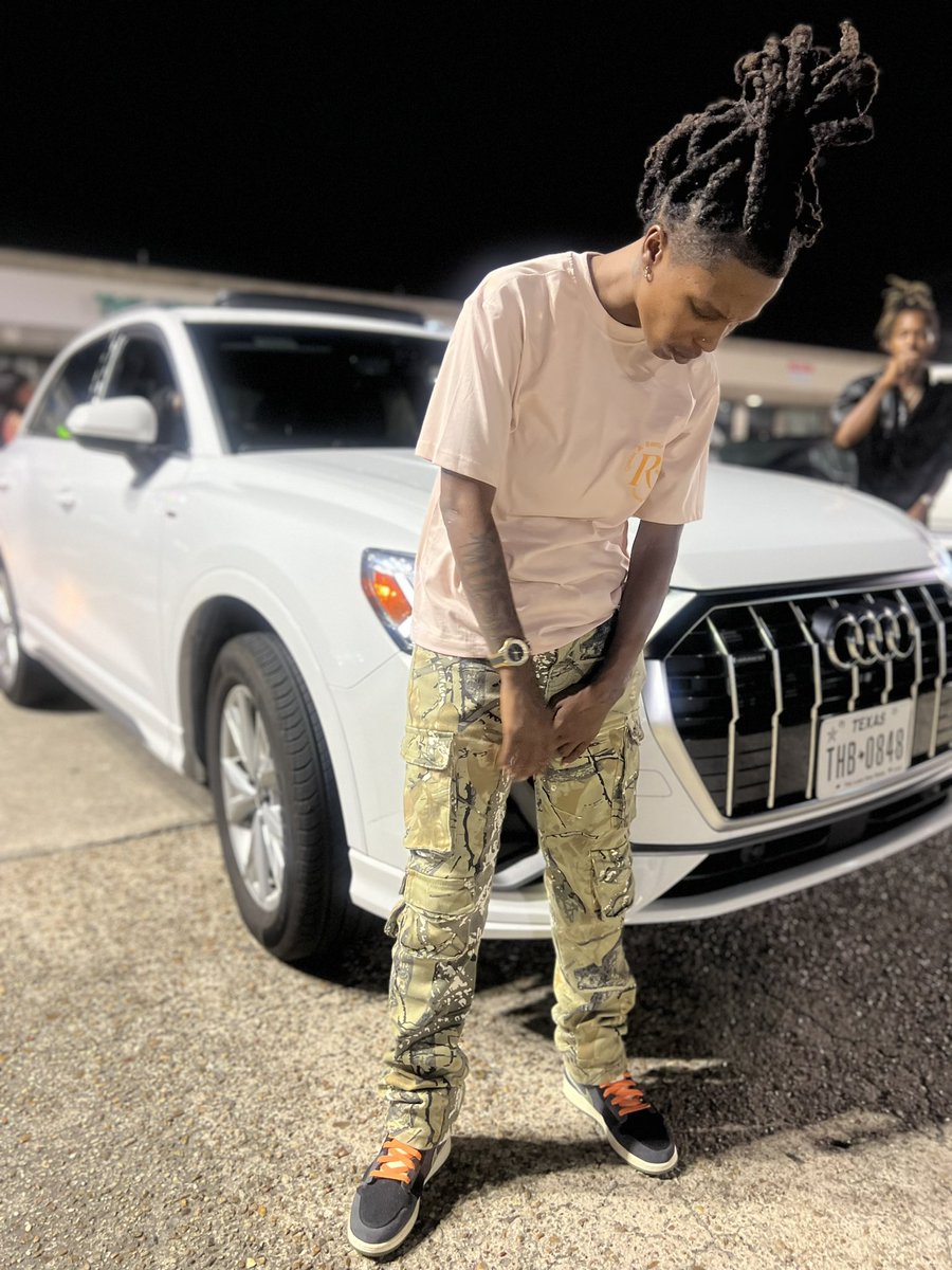 RealrapJaz's tweet image. 🏚️ or ⚰️ … I feel like jeezy in 05’