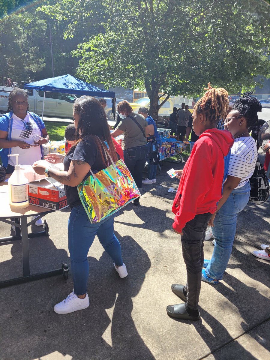 Atlanta Public Schools Transportation Department (@apstransport) on Twitter photo <a href="/APSTransport/">Atlanta Public Schools Transportation Department</a> is celebrating a great year π today. <a href="/APSTransport/">Atlanta Public Schools Transportation Department</a> is celebrating a great year π today.