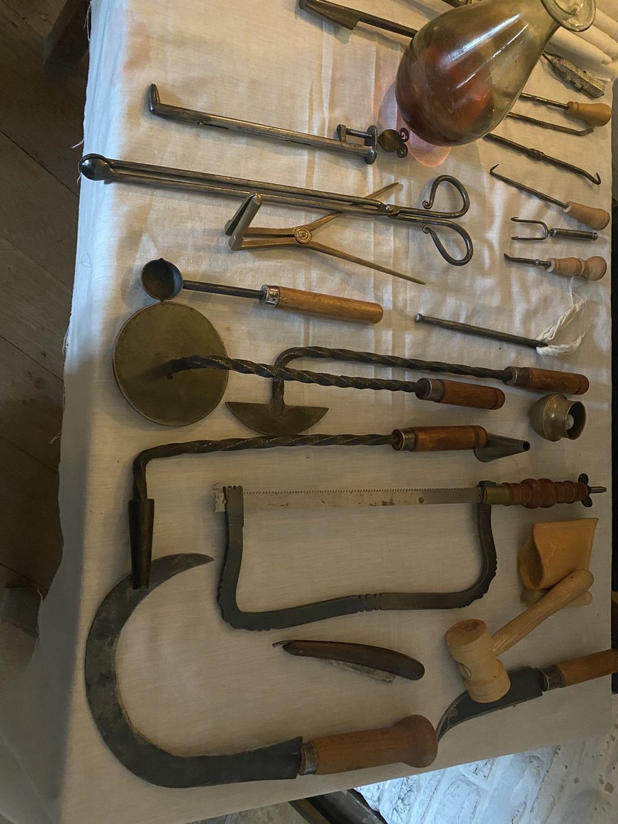 catrinphysio's tweet image. Day trip to llancaiach fawr- funny how surgical tools haven’t all advanced that far from 1640s!