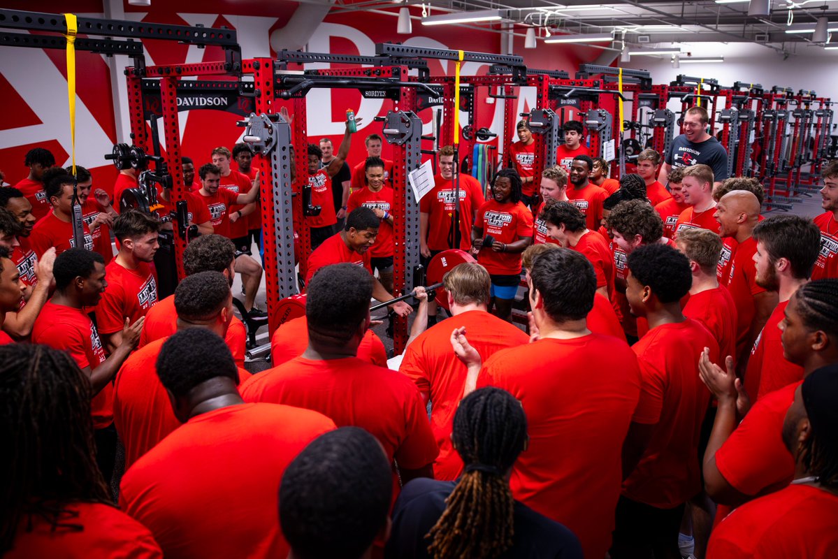 DavidsonFB's tweet image. Thank you for all of your support through our annual Lift for Life fundraising event with @UpliftingAth last month. We were able to raise over $7500 to invest in the lives of those impacted by rare disease!  #MoreThanFootball #WE @DavidsonCollege @DavidsonWildcat @DGridironClub
