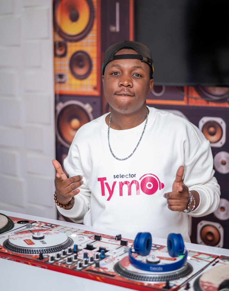 Let’s get it!! #JamFloorFillers with @SelectorTymo from 6pm-8pm 🚀🚀 📻:97FM/ Listen online: radiocity.ug