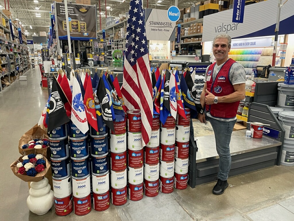 Lowes's tweet photo. Yesterday, on #MemorialDay, we honored and remembered the men and women who sacrificed their lives for our country. https://t.co/3XFygeMbJo
